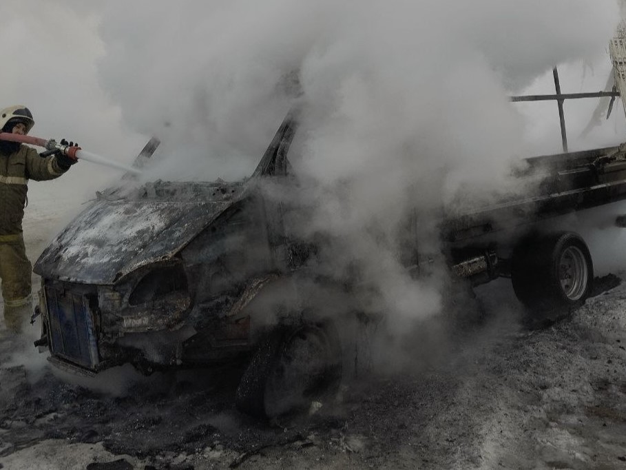 И вновь возгорание автомобиля, но уже в Кинельском районе