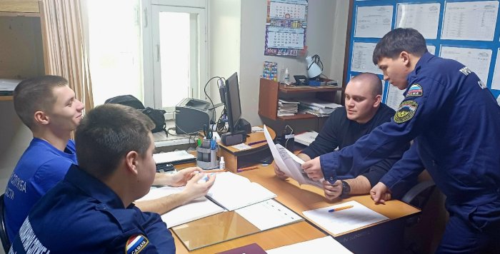 Огнеборцы нового поколения раскрывают секреты мастерства старших товарищей