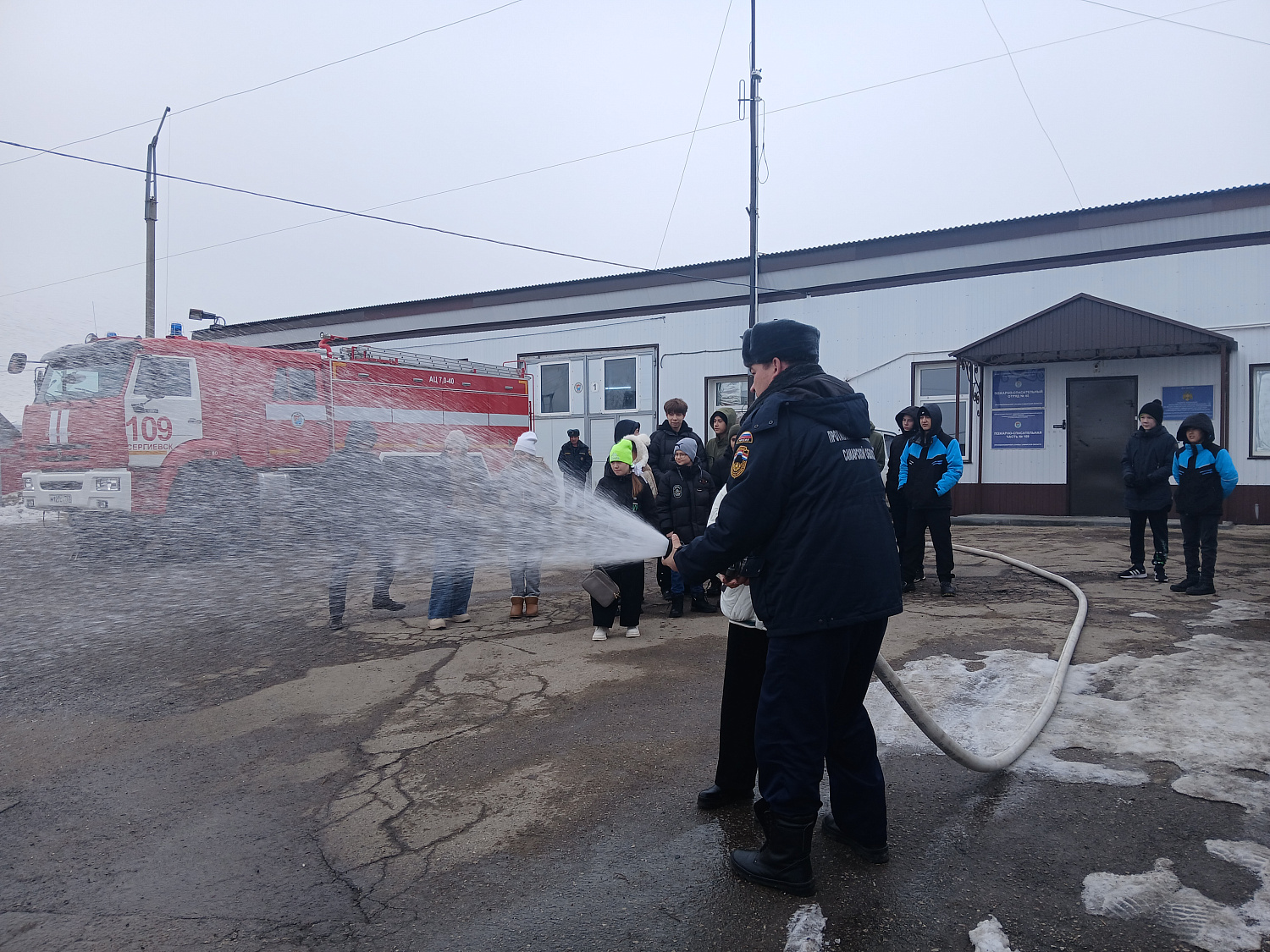 Экскурсия в пожарную часть – это всегда интересно!