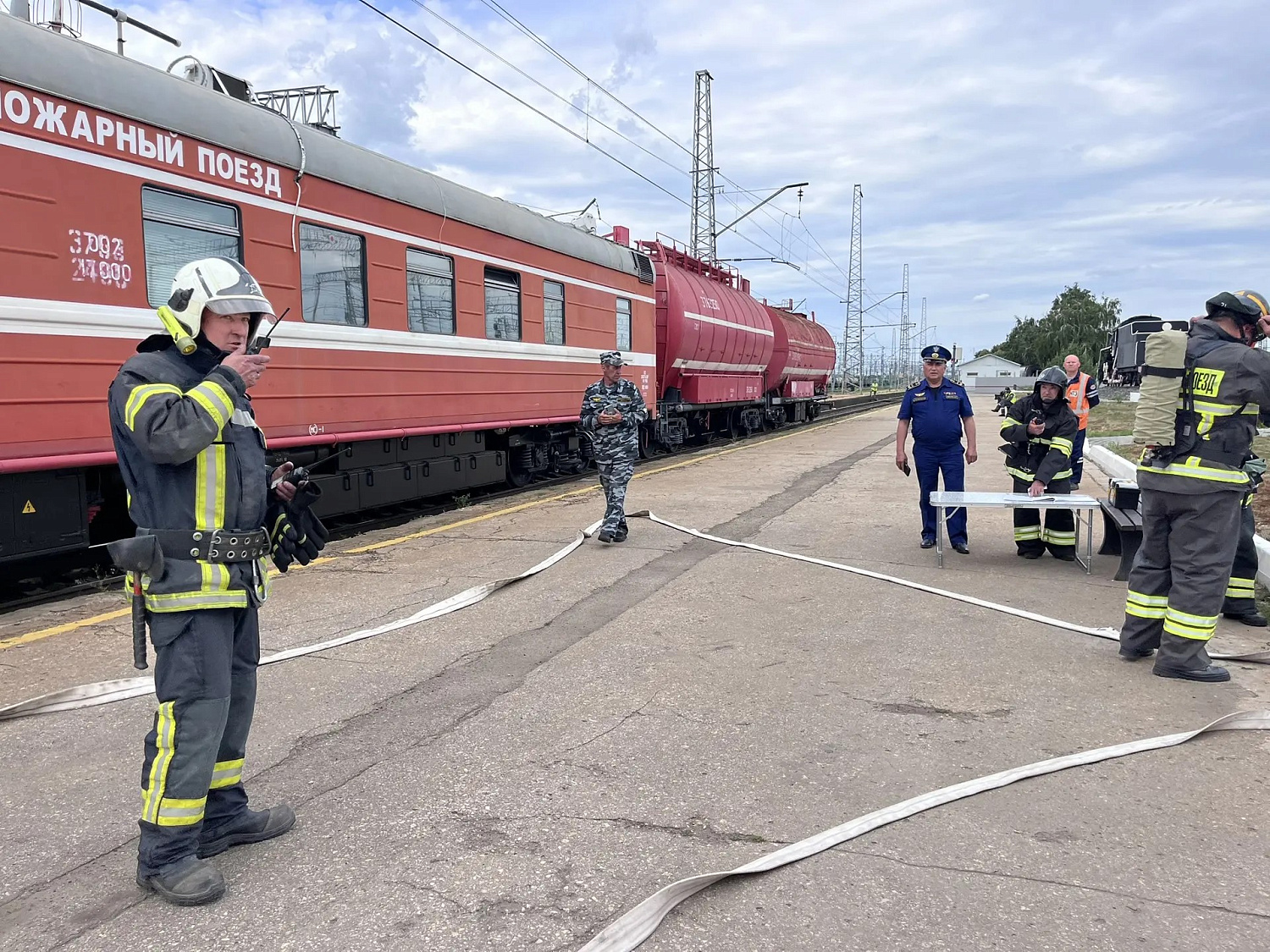 Кинельские огнеборцы отработали ликвидацию пожара на социально значимом объекте