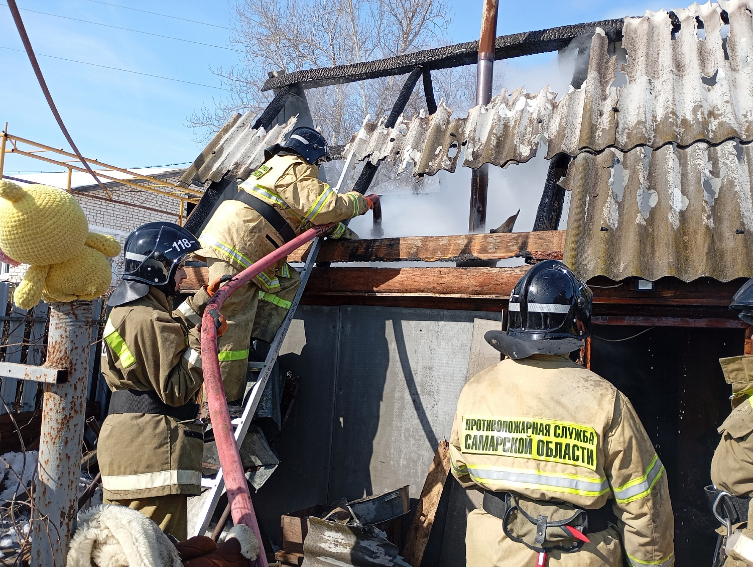 В настоящий момент в Исаклинском районе горит баня