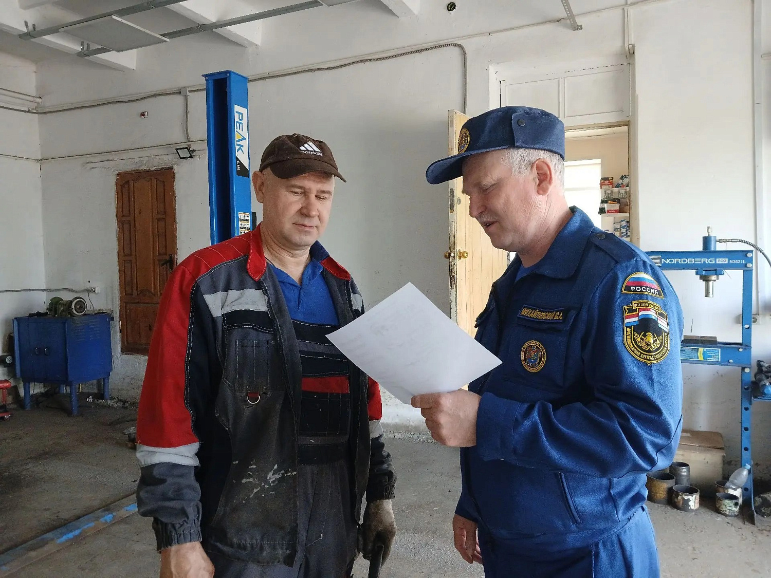 Подворовые обходы и беседы с жителями – эффективный способ предупреждения пожаров
