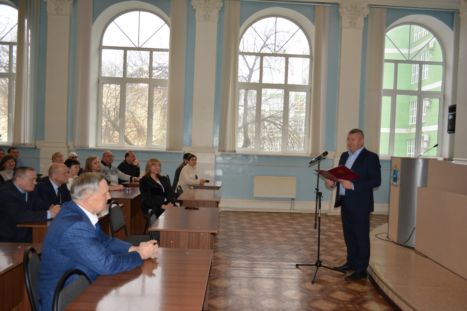 Спасибо, уважаемый Вячеслав Ильич, за Ваше многолетнее и безупречное руководство!