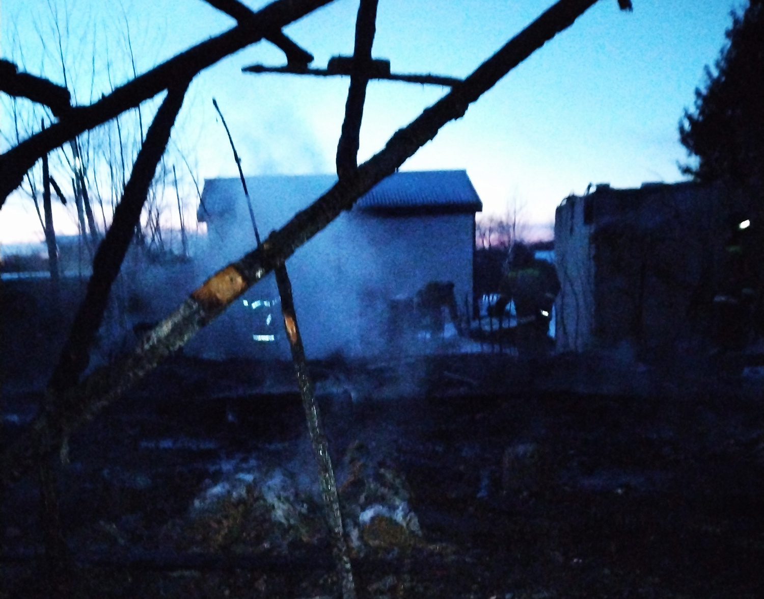 Вчера в Ставропольском районе загорелся дачный  дом на площади 48 квадратных метров