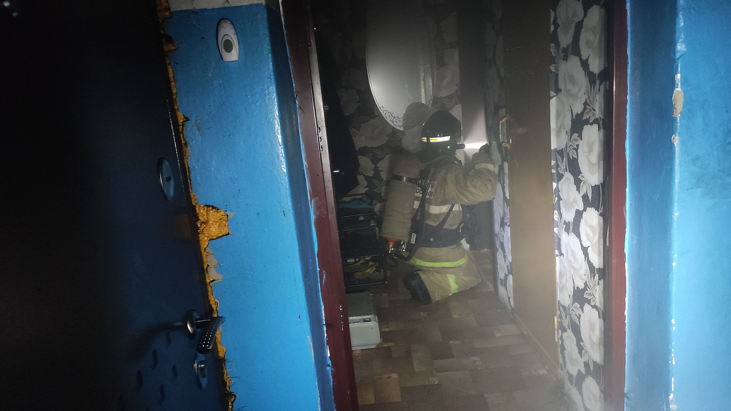 В Клявлинском районе загорелся электрический щиток в подъезде многоквартирного дома