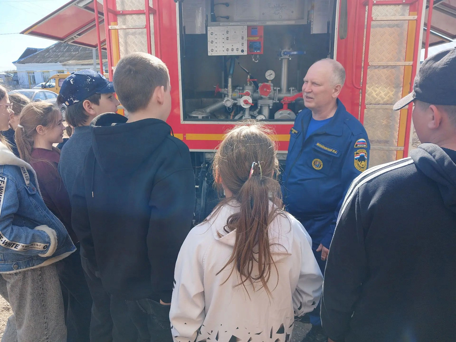 Профессиональное ориентирование: старшеклассники Клявлинского района познакомились с профессией пожарного