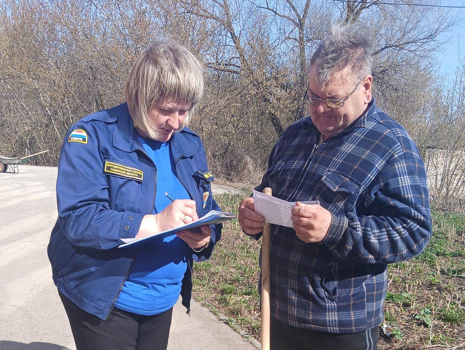 В Сергиевском районе продолжаются беседы о пожарной безопасности с населением