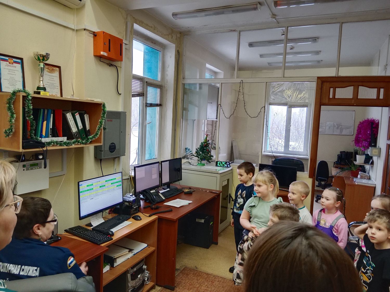 Повторяем противопожарные правила с нашим инструктором пожарно-спасательной части № 125 