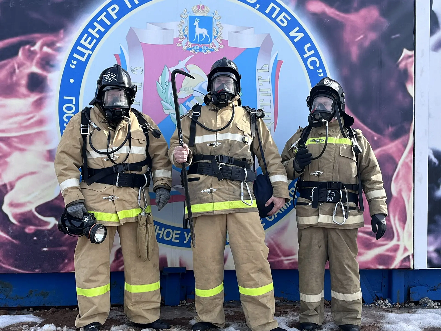 В пожарно‑спасательном отряде № 34 прошли ежеквартальные учения в дымокамере