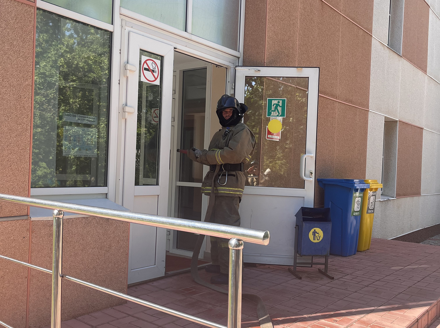 В Ставропольском районе прошли занятия по решению пожарно-тактических задач в оздоровительном комплексе «Березка»